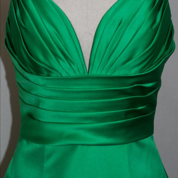 Da Vinci Green Pleated Gown - Picture 3 of 13